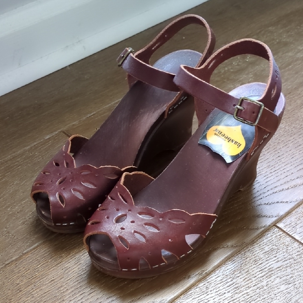 Swedish Hasbeens Maroon Wedge Sandals